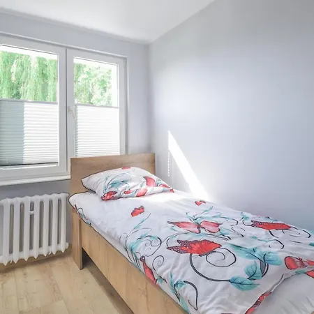 Redlowska Przystan - Plaza, Las, Miasto, Fiesta Apartment *