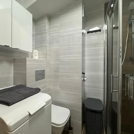 Redlowska Przystan - Plaza, Las, Miasto, Fiesta Gdynia