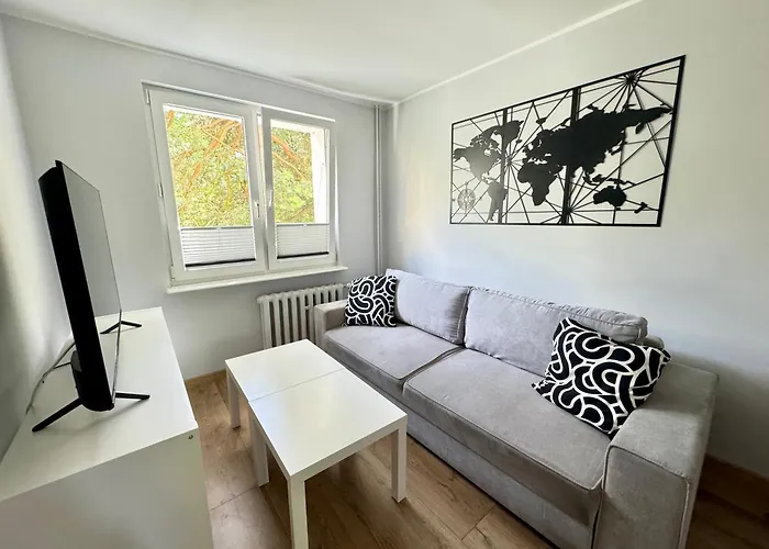 Redlowska Przystan - Plaza, Las, Miasto, Fiesta Apartament *