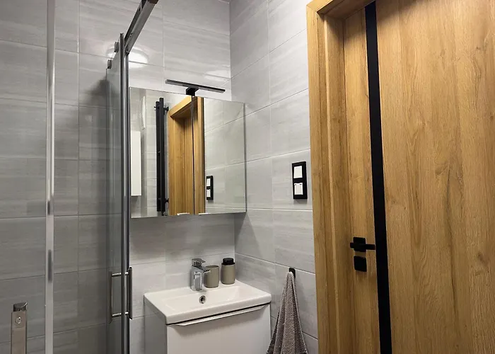 Redlowska Przystan - Plaza, Las, Miasto, Fiesta *